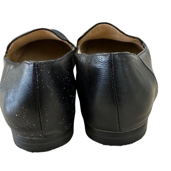 Naturalizer Black soft leather flats slight heel. Size 6.5 - Picture 5 of 10